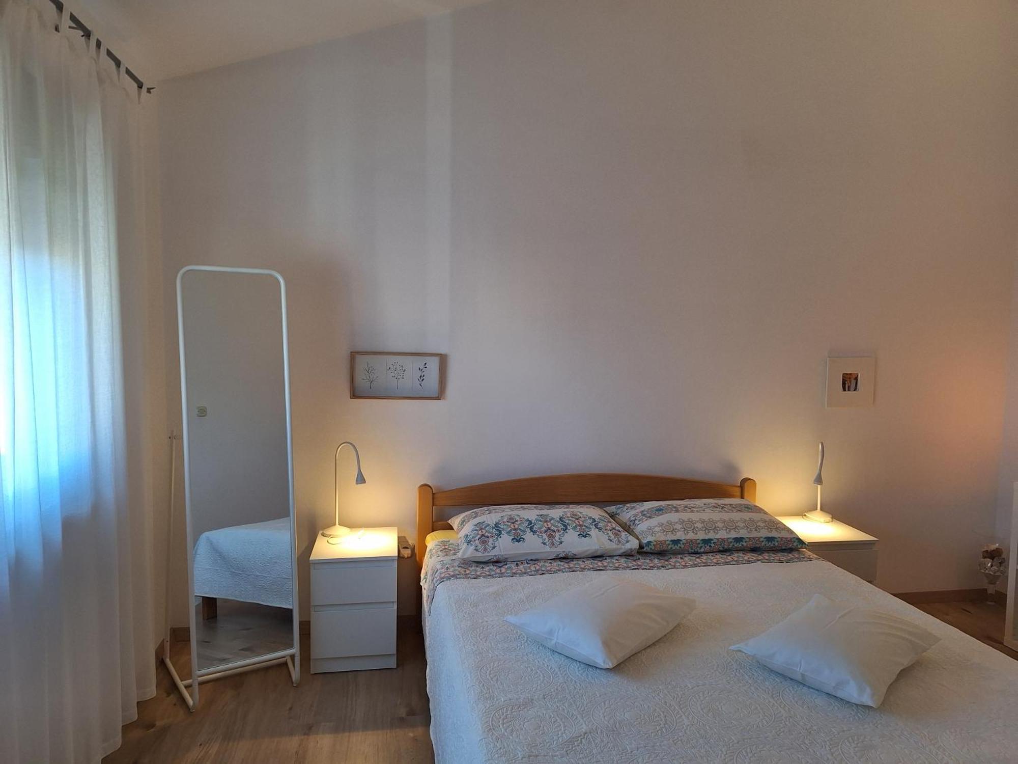 Apartments And Rooms Lorena 236 ロヴィニ エクステリア 写真