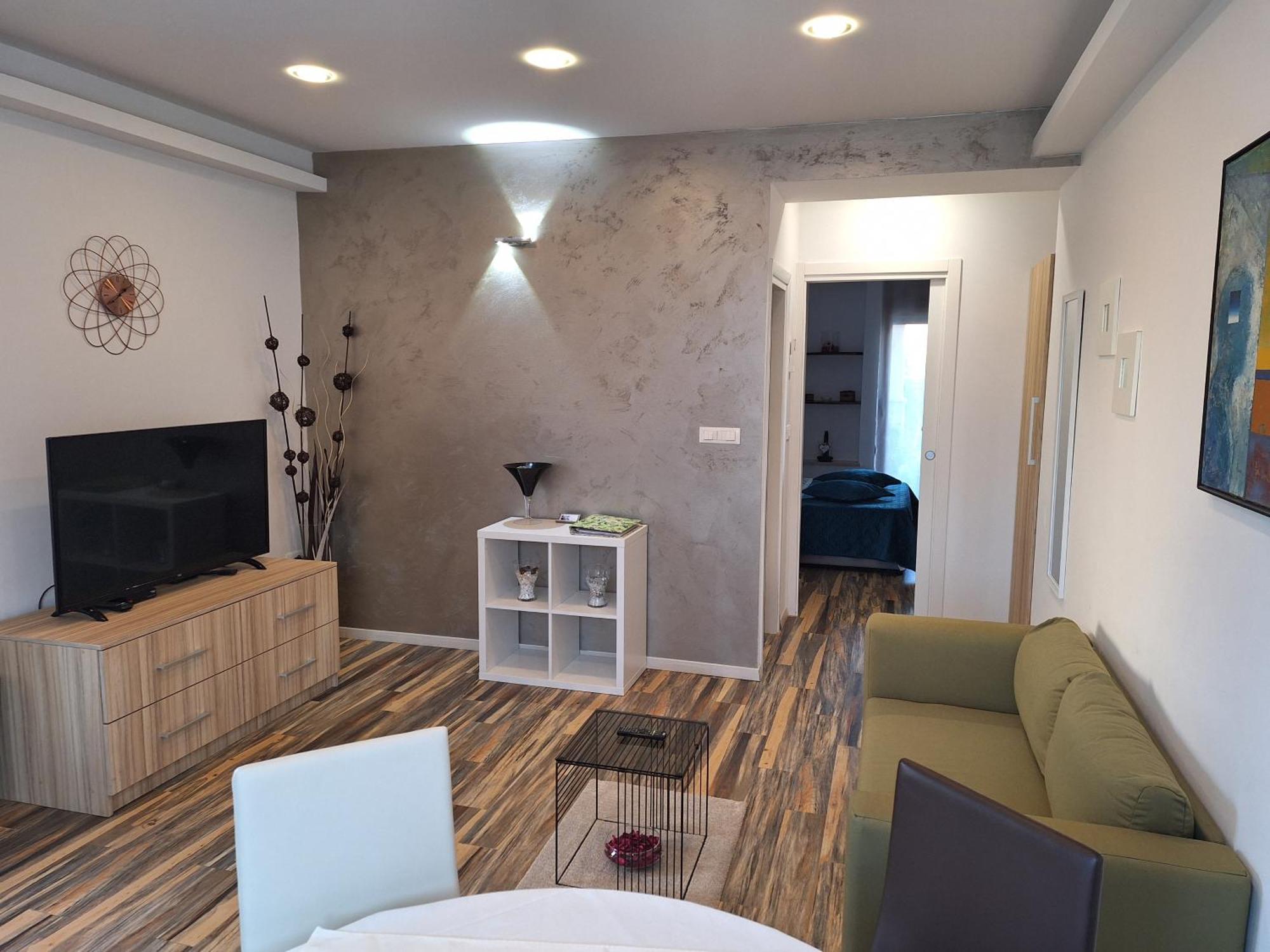 Apartments And Rooms Lorena 236 ロヴィニ エクステリア 写真